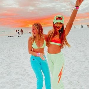 Meet your Posher, Pressli